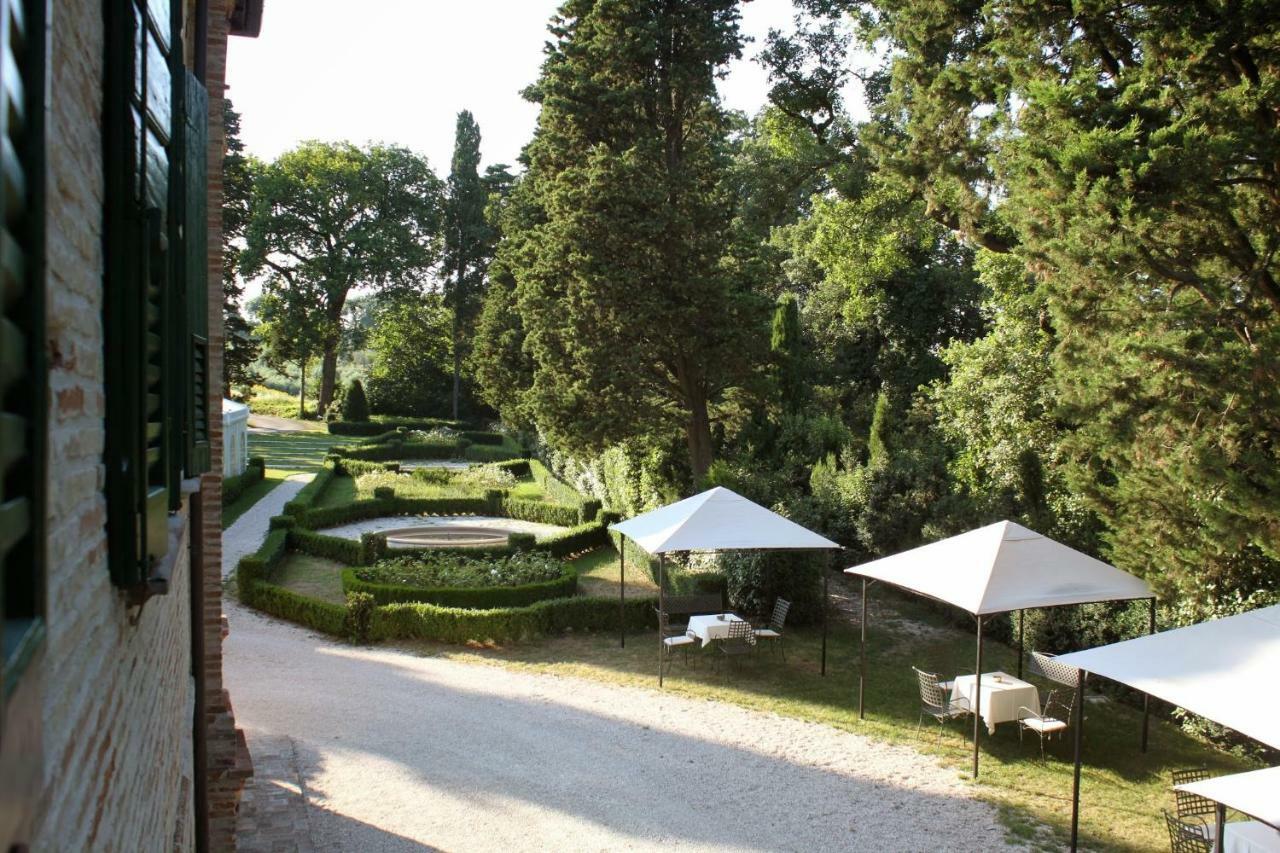 Villa Rinalducci Fano Eksteriør billede